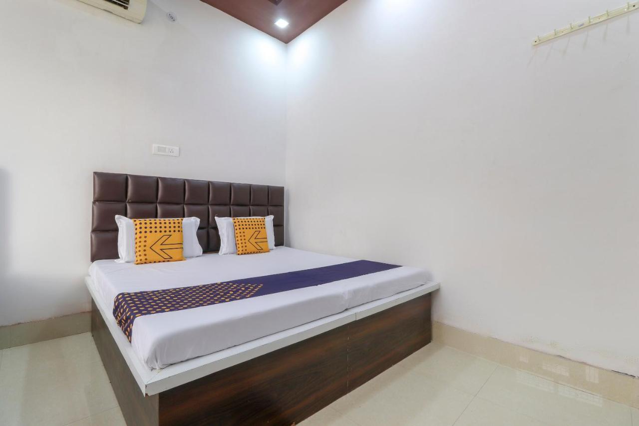 Spot On 75178 Hotel Arman Roorkee Екстериор снимка